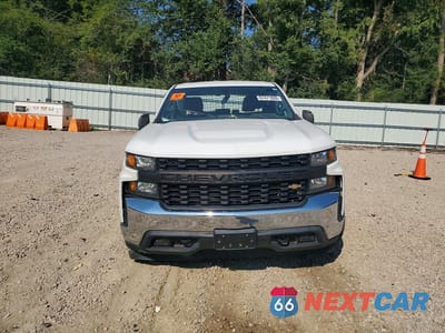 Piąte zdjęcie samochodu w środku: 2019 CHEVROLET SILVERADO C1500 VIN:1GCRWAEH1KZ419046 - miniatura