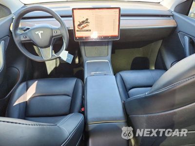 Zdjęcie 8 z 13 samochodu: 2022 TESLA MODEL Y VIN:7SAYGDEE6NF445848 - miniatura