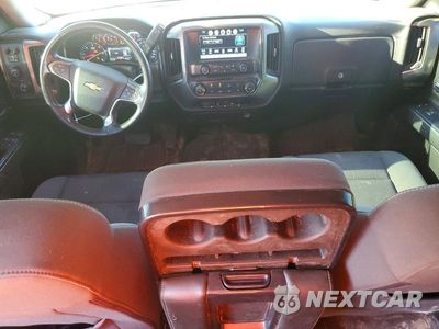 Zdjęcie 8 z 13 samochodu: 2018 CHEVROLET SILVERADO K1500 LT VIN:3GCUKREC5JG479211 - miniatura