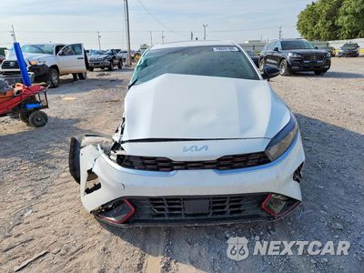 Piąte zdjęcie samochodu w środku: 2024 KIA FORTE GT LINE VIN:3KPF54ADXRE822099 - miniatura