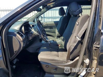 Zdjęcie 7 z 14 samochodu: 2017 JEEP GRAND CHEROKEE LAREDO VIN:1C4RJEAG4HC637688 - miniatura