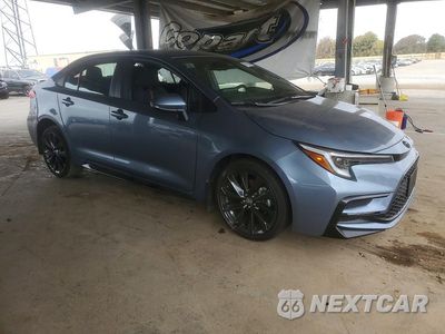 Czwarte zdjęcie samochodu z boku: 2025 TOYOTA COROLLA SE VIN:5YFS4MCEXSP223408 - miniatura