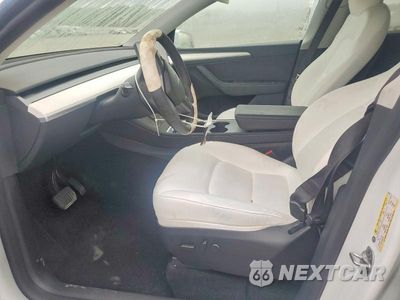 Zdjęcie 7 z 12 samochodu: 2024 TESLA MODEL Y VIN:7SAYGDEE7RA233348 - miniatura