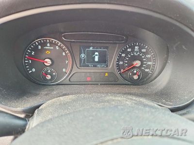 Zdjęcie 9 z 13 samochodu: 2016 KIA SORENTO LX V6 VIN:5XYPGDA52GG099176 - miniatura