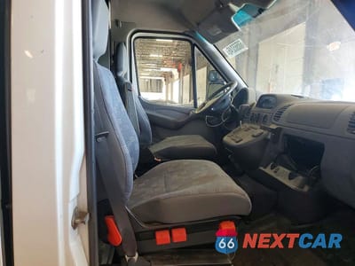 Zdjęcie 11 z 13 samochodu: 2005 DODGE SPRINTER 2500 VIN:WD0PD644655782258 - miniatura