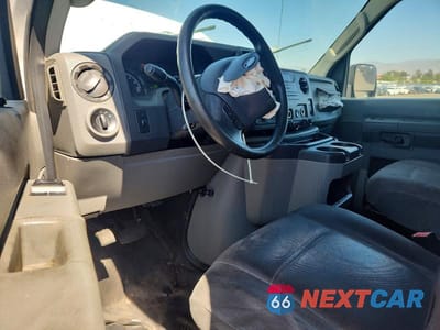 Zdjęcie 8 z 13 samochodu: 2013 FORD E250 DELIVERY VAN VIN:1FTNE2EW0DDA46653 - miniatura
