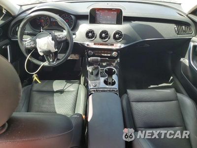 Zdjęcie 8 z 12 samochodu: 2019 KIA STINGER BASE VIN:KNAE15LA3K6066964 - miniatura