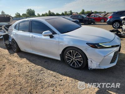Czwarte zdjęcie samochodu z boku: 2025 TOYOTA CAMRY XLE VIN:4T1DBADK2SU003616 - miniatura
