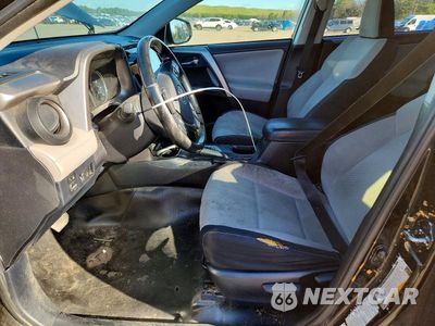 Zdjęcie 7 z 13 samochodu: 2017 TOYOTA RAV4 HYBRID XLE VIN:JTMRJREV0HD113593 - miniatura