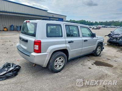 Trzecie zdjęcie samochodu z tyłu: 2008 JEEP PATRIOT SPORT VIN:1J8FT28078D798849 - miniatura