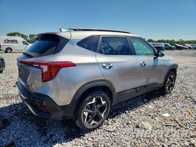 Trzecie zdjęcie samochodu z tyłu: 2024 KIA SELTOS EX VIN:KNDERCAA6R7578435 - miniatura