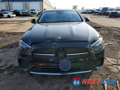 Piąte zdjęcie samochodu w środku: 2022 MERCEDES-BENZ E 350 4MATIC VIN:W1KZF8EB6NB055892 - miniatura