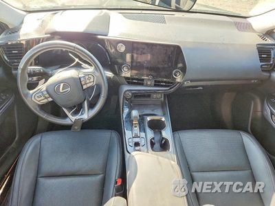 Zdjęcie 8 z 13 samochodu: 2023 LEXUS NX 350H VIN:JTJAKCEZ5P5006779 - miniatura