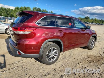 Trzecie zdjęcie samochodu z tyłu: 2018 TOYOTA HIGHLANDER XLE VIN:5TDJZRFH9JS806039 - miniatura