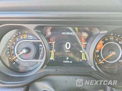 Zdjęcie 9 z 13 samochodu: 2025 JEEP GLADIATOR SPORT VIN:1C6PJTAG2SL544405 - miniatura