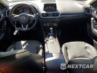 Zdjęcie 8 z 13 samochodu: 2017 MAZDA 3 GRAND TOURING VIN:3MZBN1W31HM148908 - miniatura