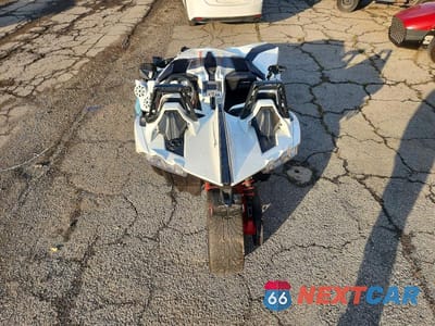 Zdjęcie 6 z 9 samochodu: 2016 POLARIS SLINGSHOT SL VIN:57XAAPFA1G7113152 - miniatura
