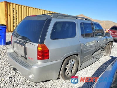 Trzecie zdjęcie samochodu z tyłu: 2006 GMC ENVOY DENALI XL VIN:1GKES66M366109270 - miniatura