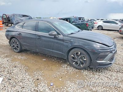 Czwarte zdjęcie samochodu z boku: 2024 HYUNDAI SONATA SEL VIN:KMHL64JA0RA371897 - miniatura