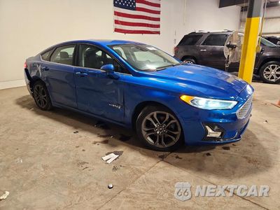 Czwarte zdjęcie samochodu z boku: 2019 FORD FUSION TITANIUM VIN:3FA6P0RUXKR217303 - miniatura