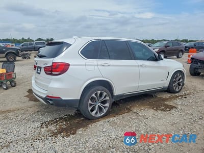 Trzecie zdjęcie samochodu z tyłu: 2017 BMW X5 SDRIVE35I VIN:5UXKR2C31H0X05660 - miniatura