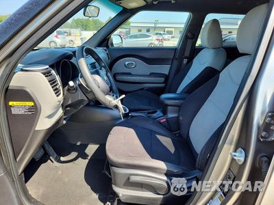 Zdjęcie 7 z 12 samochodu: 2015 KIA SOUL BASE VIN:KNDJN2A29F7205155 - miniatura