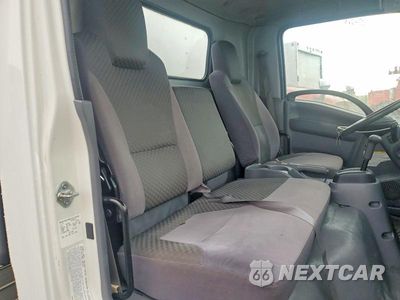 Zdjęcie 11 z 13 samochodu: 2014 ISUZU NPR HD BOX TRUCK VIN:JALC4W160E7003291 - miniatura