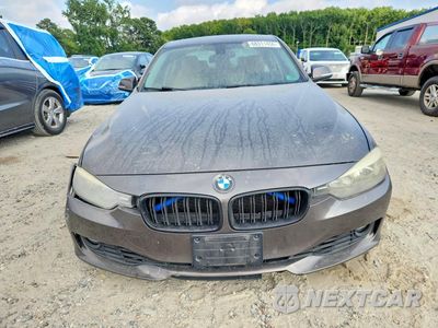Piąte zdjęcie samochodu w środku: 2014 BMW 328 XI SULEV VIN:WBA3B5G58ENS09239 - miniatura