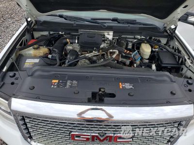 Zdjęcie 11 z 12 samochodu: 2016 GMC SIERRA K2500 DENALI VIN:1GT12UE86GF304090 - miniatura