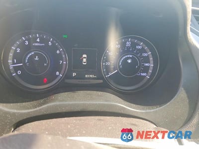 Zdjęcie 9 z 12 samochodu: 2016 HYUNDAI AZERA BASE VIN:KMHFG4JG6GA513505 - miniatura