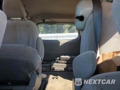 Zdjęcie 10 z 13 samochodu: 2014 TOYOTA SIENNA VIN:5TDKK3DC4ES436301 - miniatura