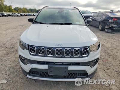 Piąte zdjęcie samochodu w środku: 2025 JEEP COMPASS LIMITED VIN:3C4NJDCN0ST513532 - miniatura
