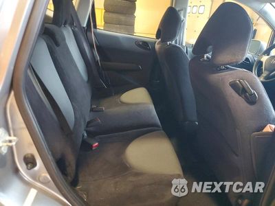 Zdjęcie 10 z 12 samochodu: 2008 HONDA FIT VIN:JHMGD37448S025091 - miniatura