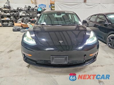 Piąte zdjęcie samochodu w środku: 2022 TESLA MODEL 3 VIN:5YJ3E1EA9NF369003 - miniatura