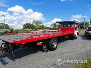 Czwarte zdjęcie samochodu z boku: 2002 INTERNATIONAL 4400 ROLLBACK TOW TRUCK VIN:1HTMKADN72H553078 - miniatura