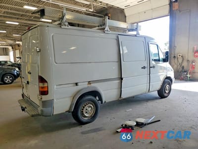 Trzecie zdjęcie samochodu z tyłu: 2005 DODGE SPRINTER 2500 VIN:WD0PD644655782258 - miniatura