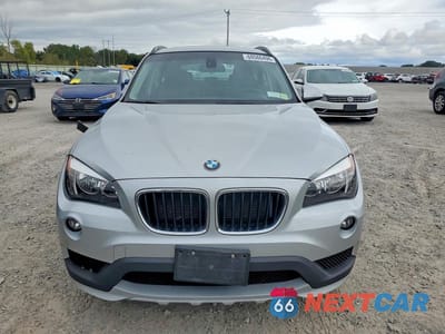 Piąte zdjęcie samochodu w środku: 2015 BMW X1 XDRIVE28I VIN:WBAVL1C56FVY35765 - miniatura