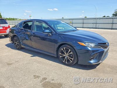 Czwarte zdjęcie samochodu z boku: 2020 TOYOTA CAMRY SE VIN:4T1J11AK0LU393269 - miniatura