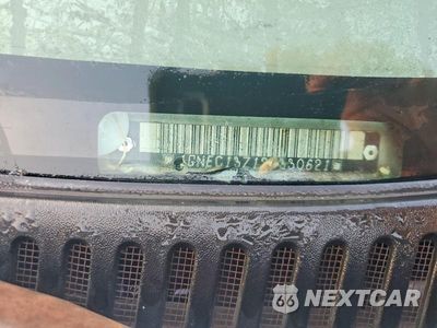 Zdjęcie 12 z 12 samochodu: 2002 CHEVROLET TAHOE C1500 VIN:1GNEC13Z12J330621 - miniatura