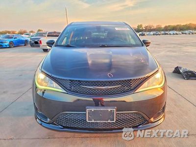 Piąte zdjęcie samochodu w środku: 2020 CHRYSLER PACIFICA TOURING VIN:2C4RC1FG7LR286657 - miniatura