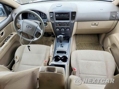 Zdjęcie 8 z 12 samochodu: 2009 KIA SORENTO BASE VIN:KNDJD735695878010 - miniatura