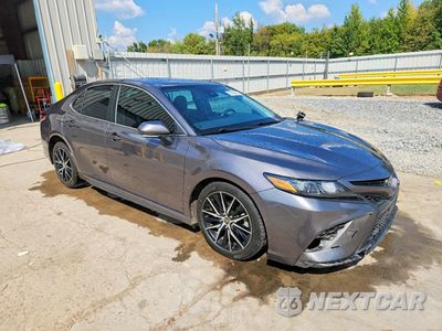 Czwarte zdjęcie samochodu z boku: 2022 TOYOTA CAMRY SE VIN:4T1G11AKXNU625616 - miniatura