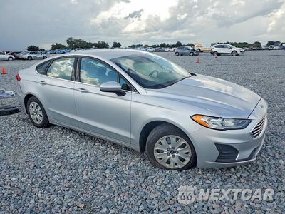 Czwarte zdjęcie samochodu z boku: 2019 FORD FUSION S VIN:3FA6P0G73KR194136 - miniatura