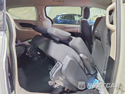 Zdjęcie 11 z 13 samochodu: 2019 CHRYSLER PACIFICA L VIN:2C4RC1AG8KR666340 - miniatura