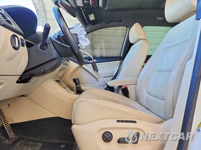 Zdjęcie 7 z 13 samochodu: 2014 VOLKSWAGEN TIGUAN S VIN:WVGBV3AX9EW098310 - miniatura