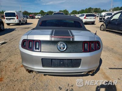 Zdjęcie 6 z 12 samochodu: 2014 FORD MUSTANG VIN:1ZVBP8EM6E5205571 - miniatura