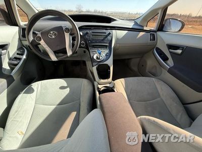 Zdjęcie 9 z 10 samochodu: 2010 TOYOTA PRIUS III VIN:JTDKN3DUXA0145492 - miniatura