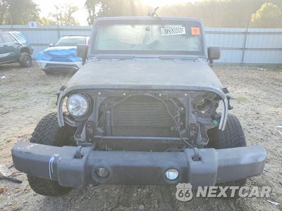Piąte zdjęcie samochodu w środku: 2017 JEEP WRANGLER SAHARA VIN:1C4AJWBG5HL542459 - miniatura