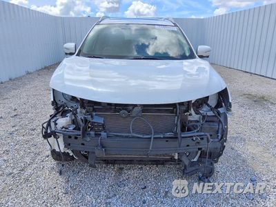 Piąte zdjęcie samochodu w środku: 2015 NISSAN ROGUE SL VIN:5N1AT2MT3FC829157 - miniatura