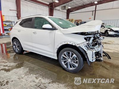Czwarte zdjęcie samochodu z boku: 2023 BUICK ENCORE GX SELECT VIN:KL4MMDSL7PB091619 - miniatura